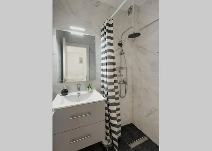 Spacious Stylish Studio Up To 4Ppl Close To Centre