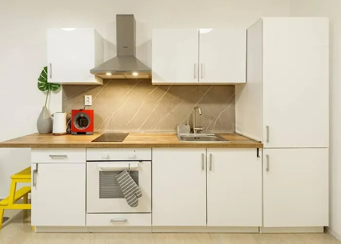 Spacious Stylish Studio Up To 4Ppl Close To Centre